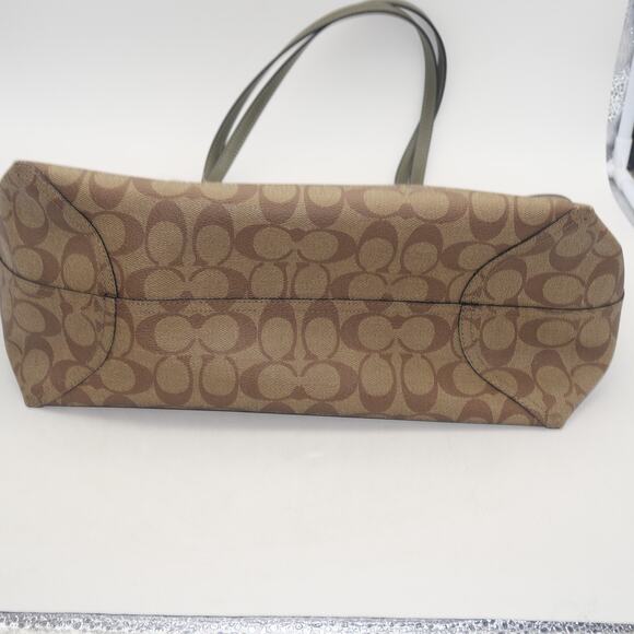 NEW Coach 5696 City Tote In Signature Canvas Leather Khaki/Surplus Bag Purse - Picture 8 of 13